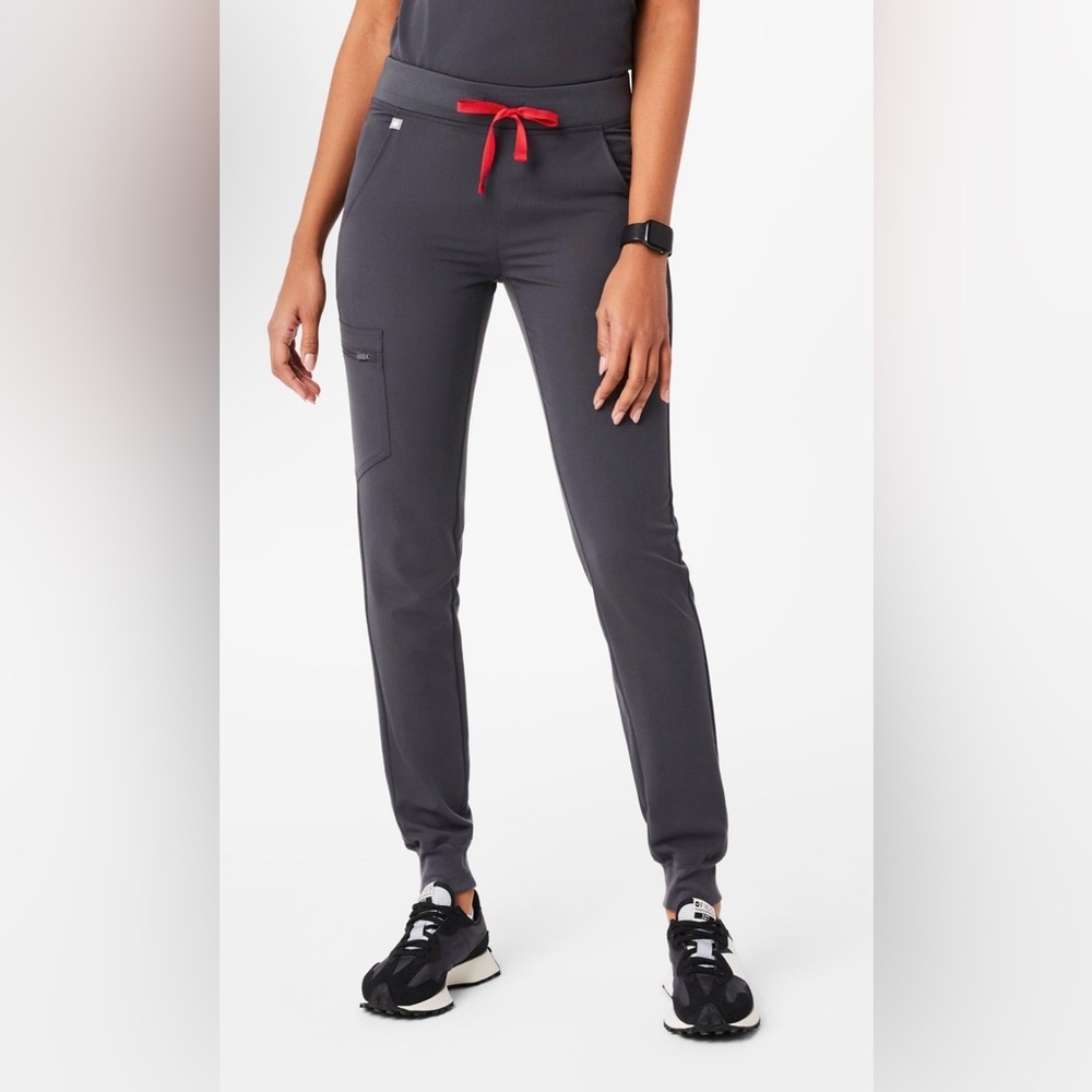 Figs Women's charcoal Gray Jogger Scrub Pants with Red Drawstring